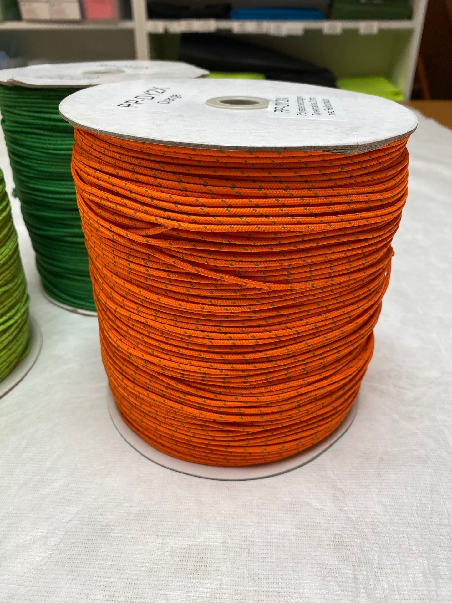 Dyneema-snöre 2mm med reflextråd (RP-DY2X)